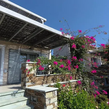 Aeolia Apartamento *